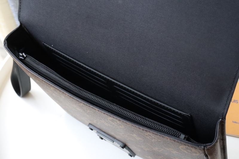 Louis Vuitton Clutch Bags